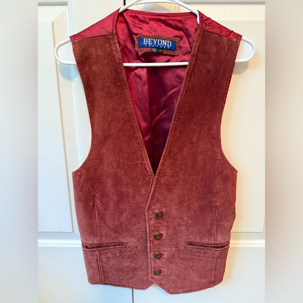 Vintage Beyond Leather Burgundy Vest